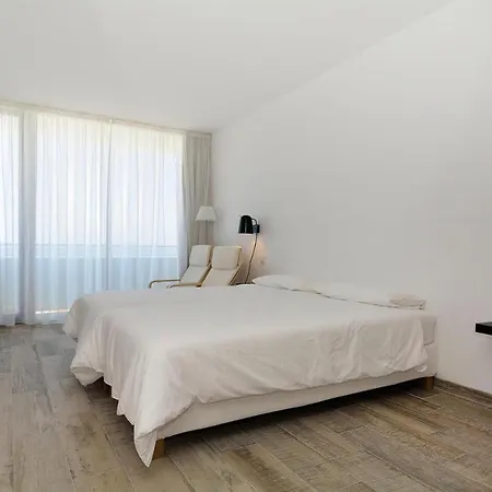 아파트 Apartment, Jandia *